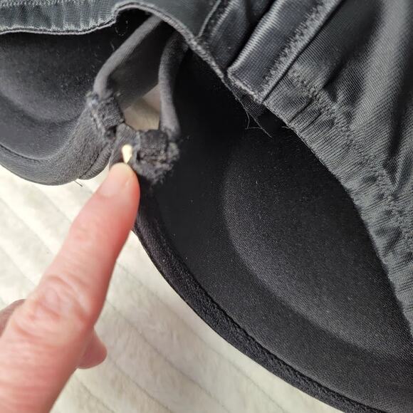 Olga Flirty 44D Black Underwire Bra Full Coverage Lightly Padded Support - Picture 4 of 5